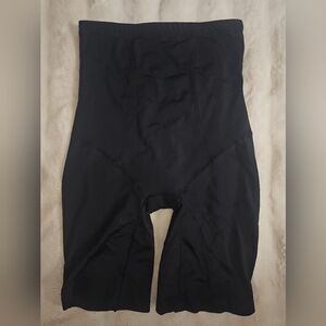 Black Women’s Shape Wear- Classic Sleek Fit